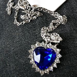 The Heart Of The Ocean Keepsake Necklace